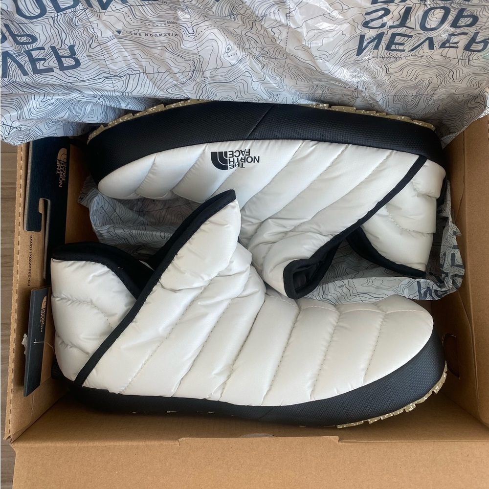 The North Face Thermoball Traction Bootie